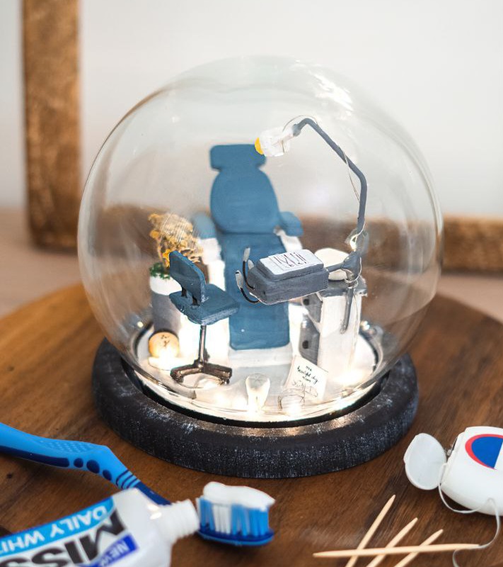 گوی دکوری طرح دندانپزشک